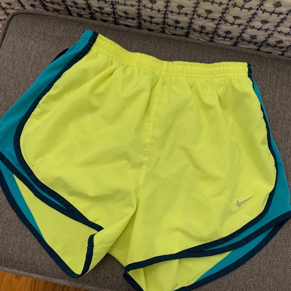 Nike Tempo Running Shorts - Medium